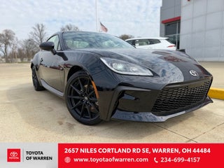 2026 Toyota GR86 Premium MT