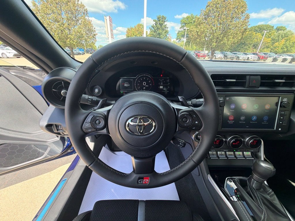 2026 Toyota GR86 Premium AT