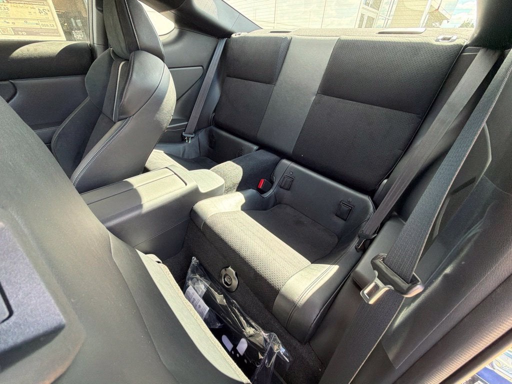 2026 Toyota GR86 Premium AT