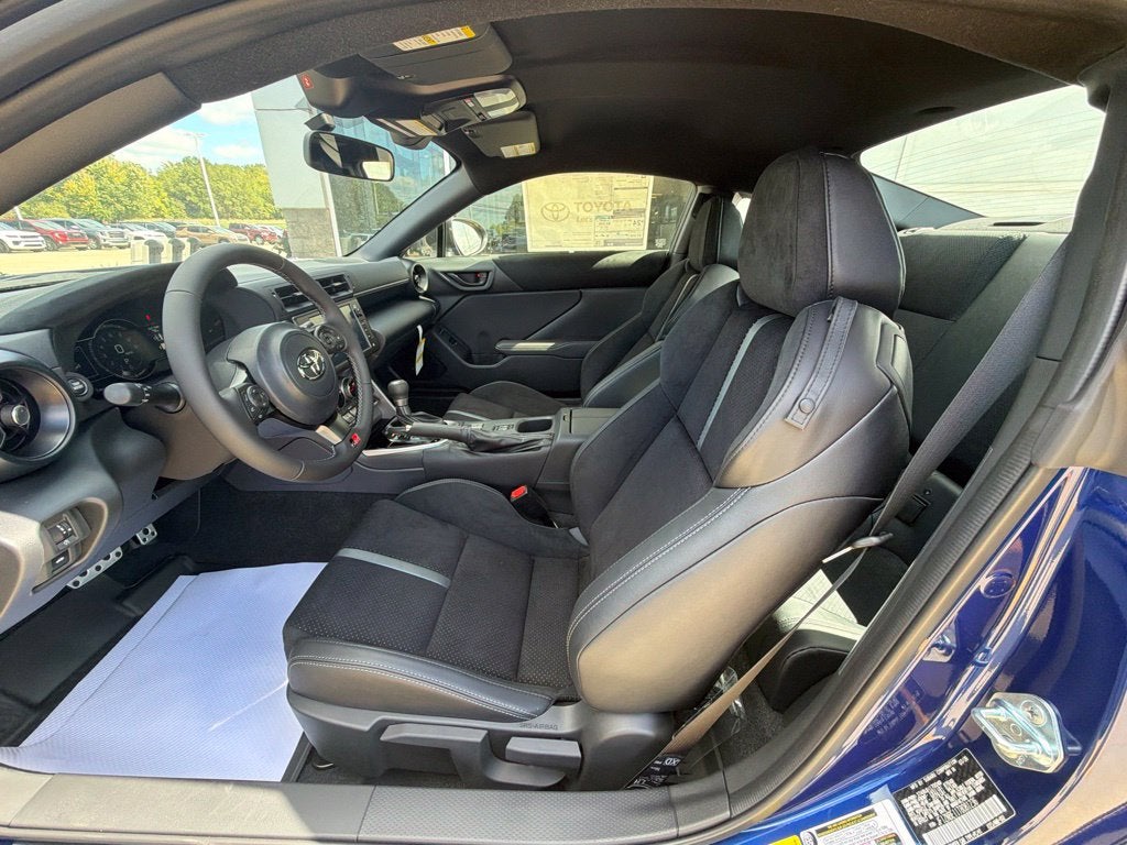 2026 Toyota GR86 Premium AT