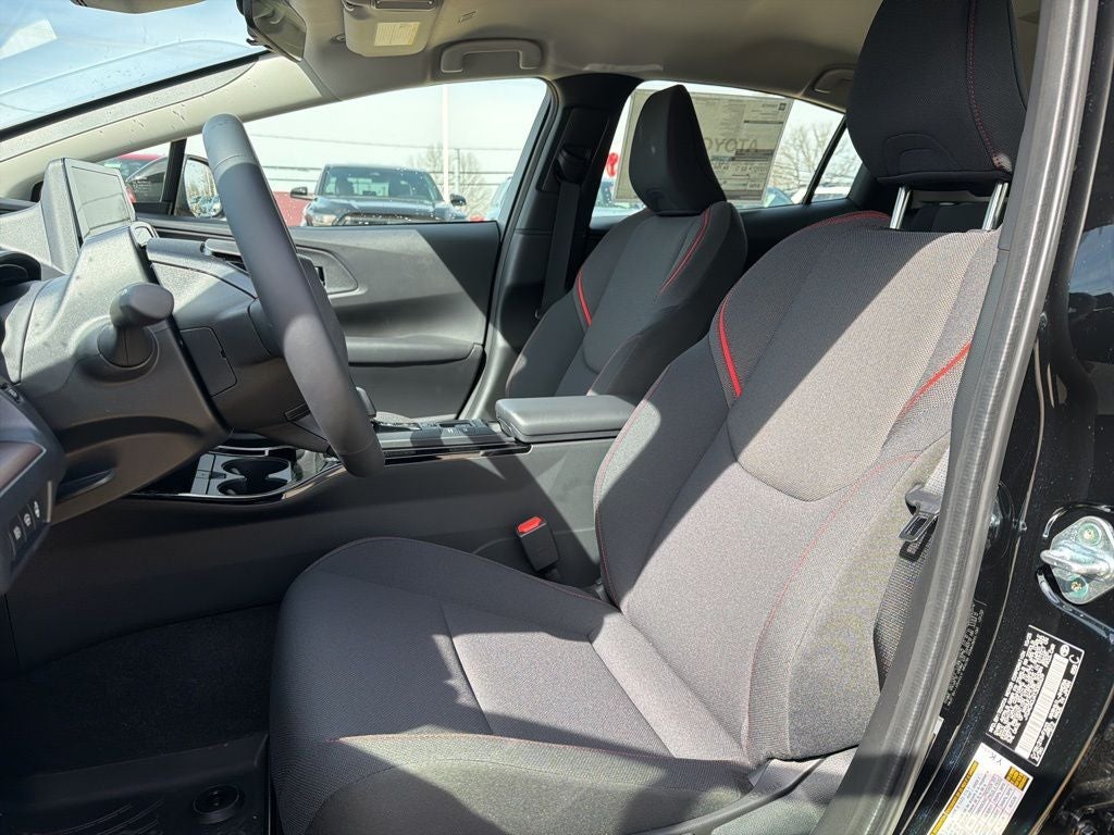 2026 Toyota Prius Plug-in Hybrid SE