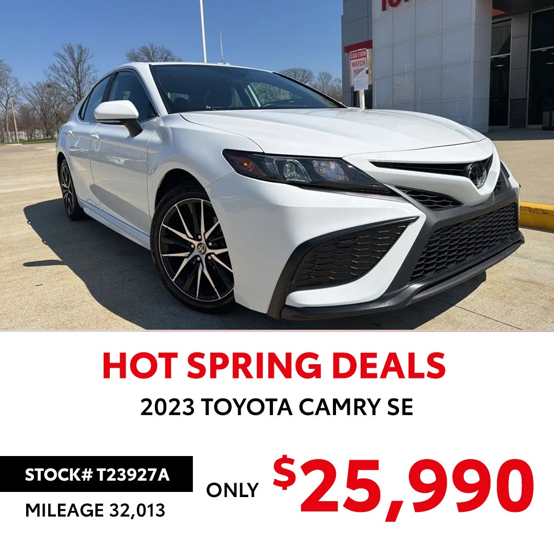 Toyota of Warren