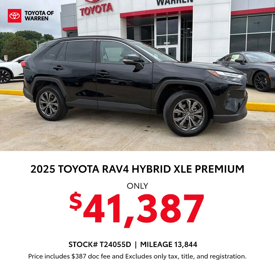 Toyota of Warren